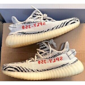 YEEZY BOOST 350 V2 ZEBRA SIZE 6.5M